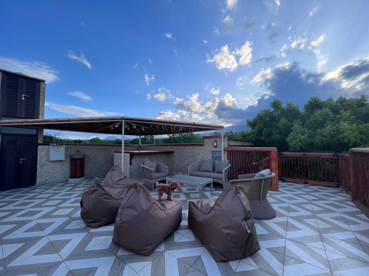Lunar Dive Resort: Bamboo Villas Кубу Екстериор снимка