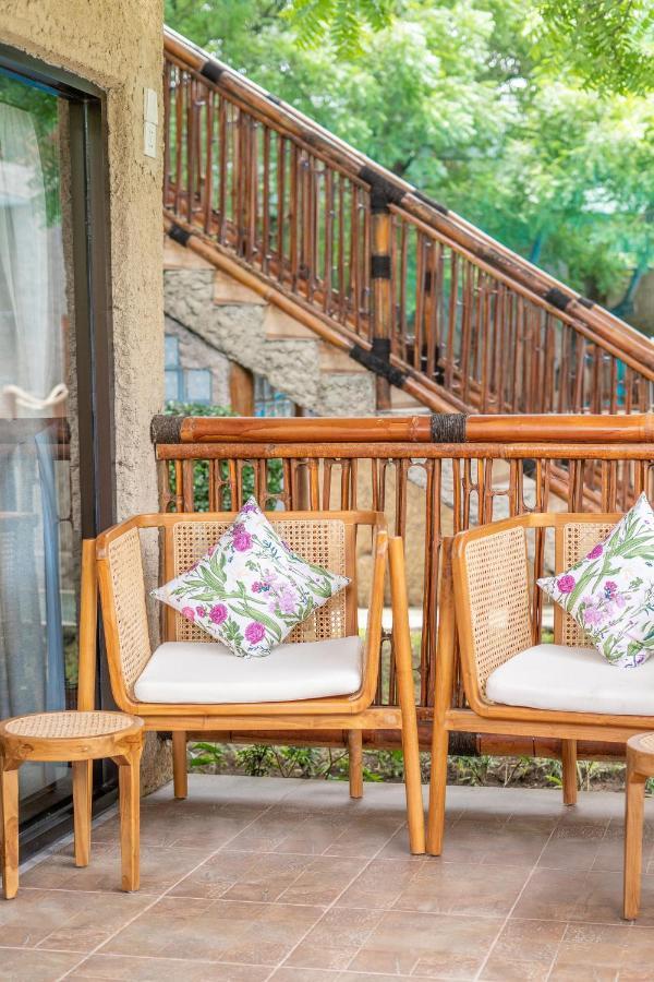 Lunar Dive Resort: Bamboo Villas Кубу Екстериор снимка