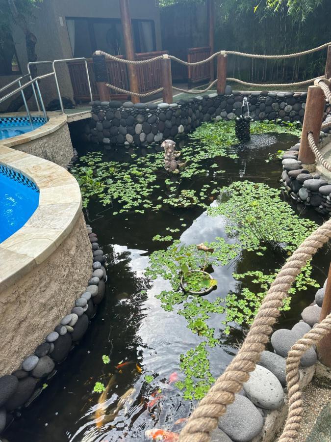 Lunar Dive Resort: Bamboo Villas Кубу Екстериор снимка